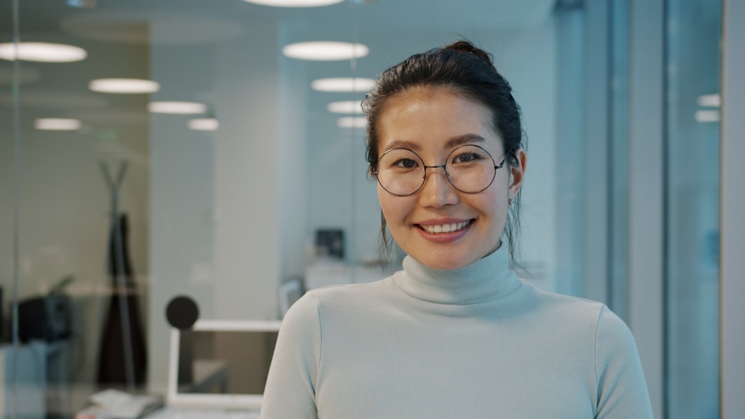 Friendly financial advisor offering retirement planning services in Singapore
